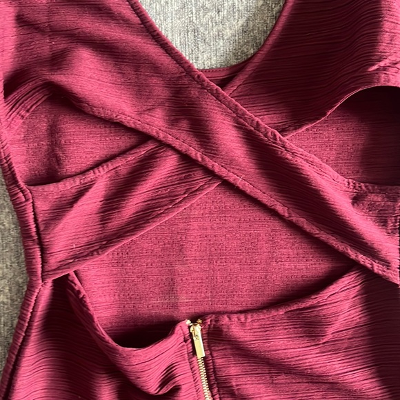 Burgundy long sleeve cross cross back dress Medium - Picture 6 of 11